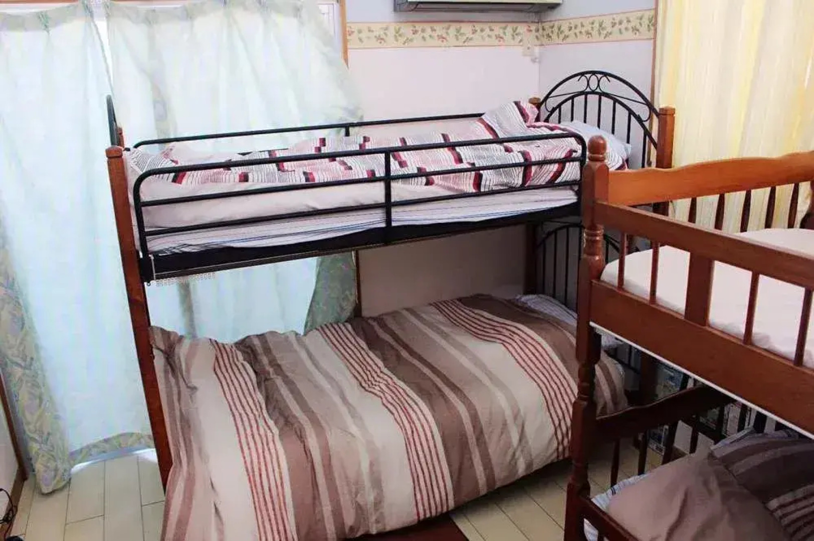 Guest House Route 6 - Hostel