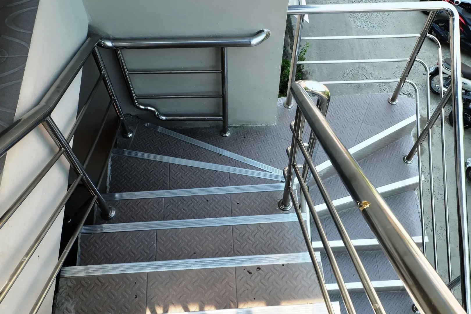 Chilli Hotel & Restaurant