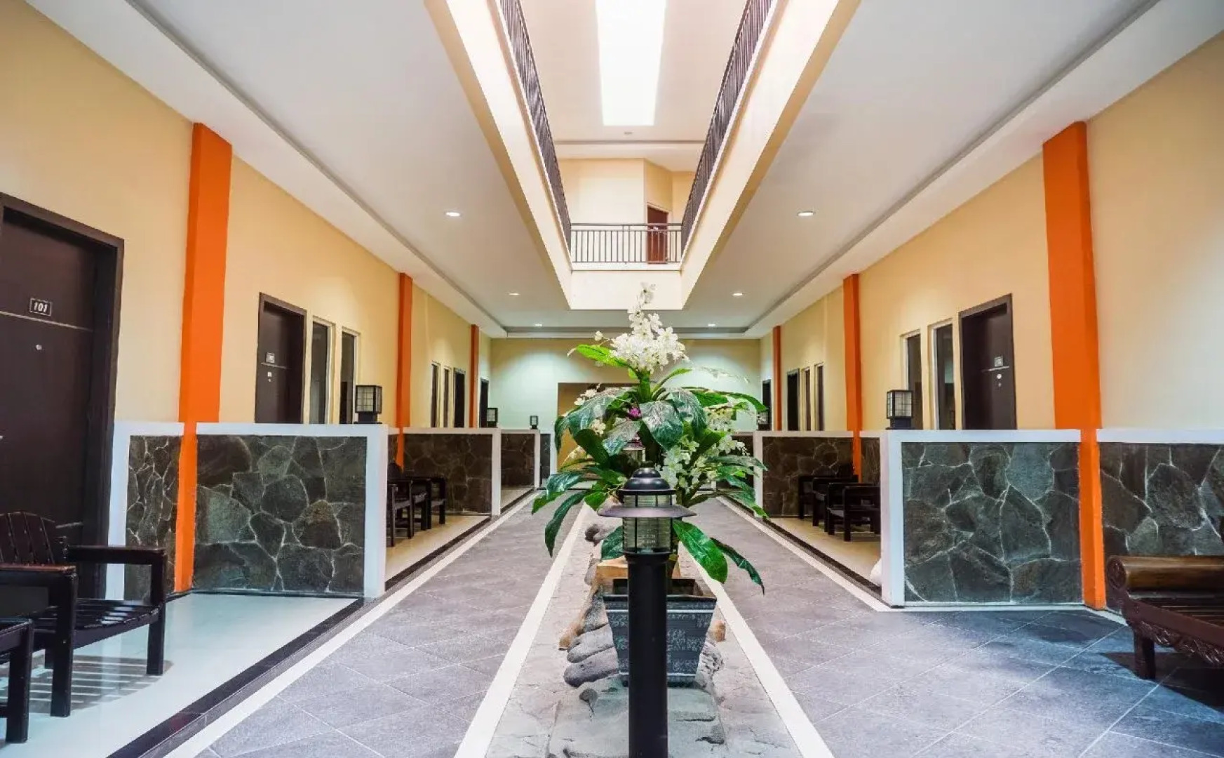 Hotel Triza By OYO Rooms