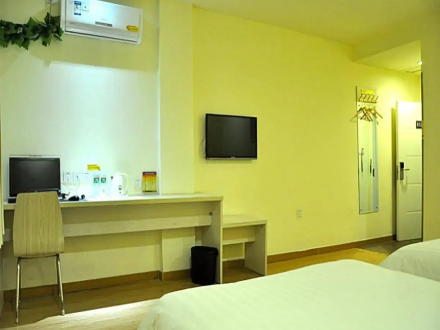7 Days Inn Linyi Cangshan Zhongxing Road Business Street