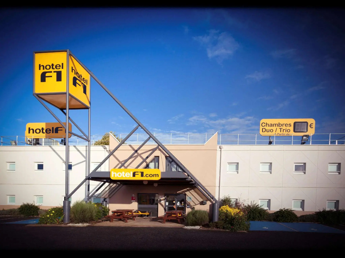 hotelF1 Epinal Nord