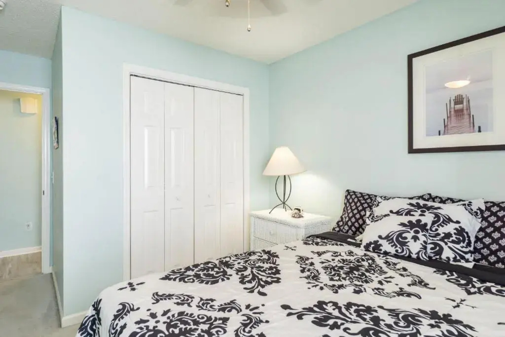 See Otter by Oak Island Accommodations