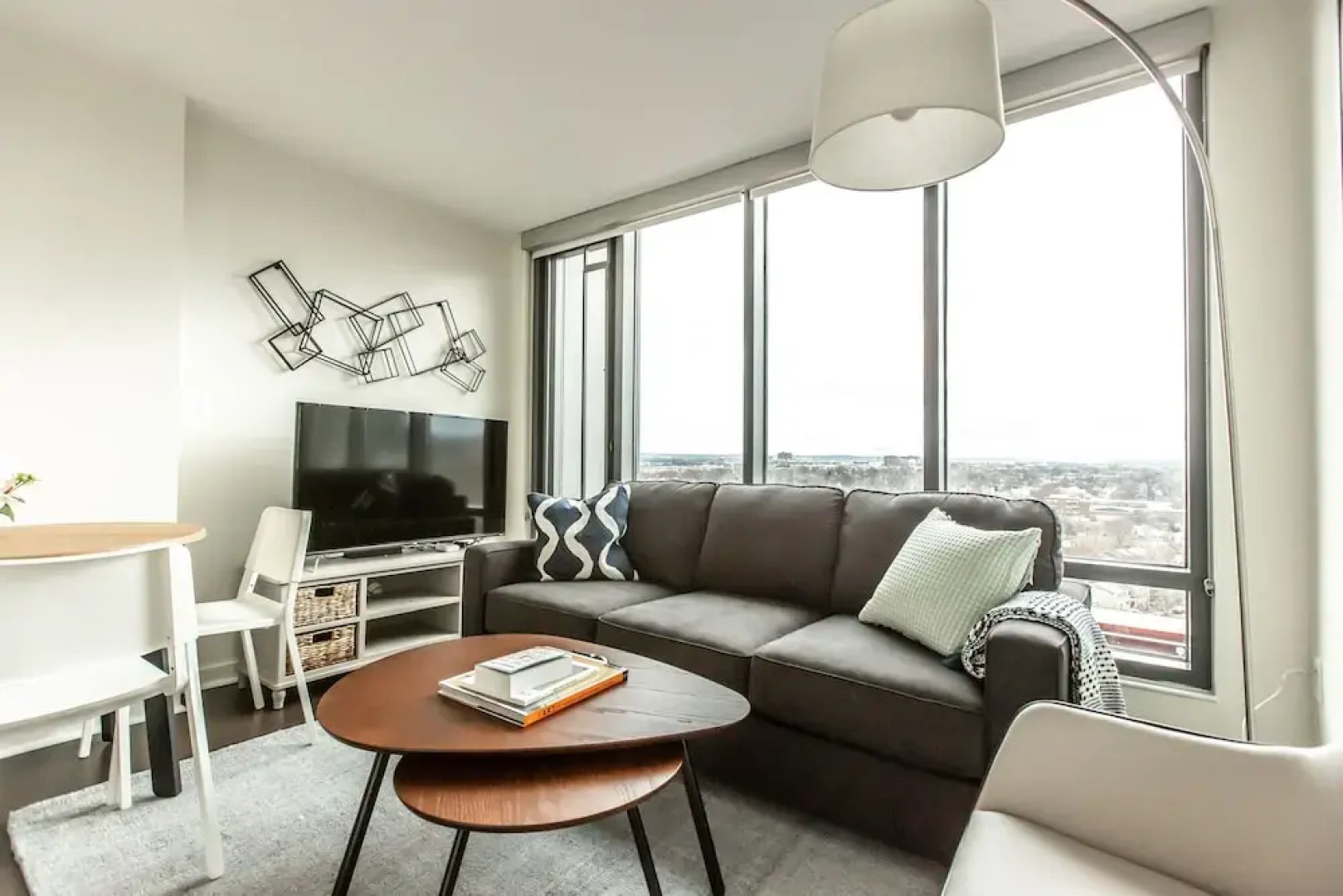 Kasa Alexandria Apartments