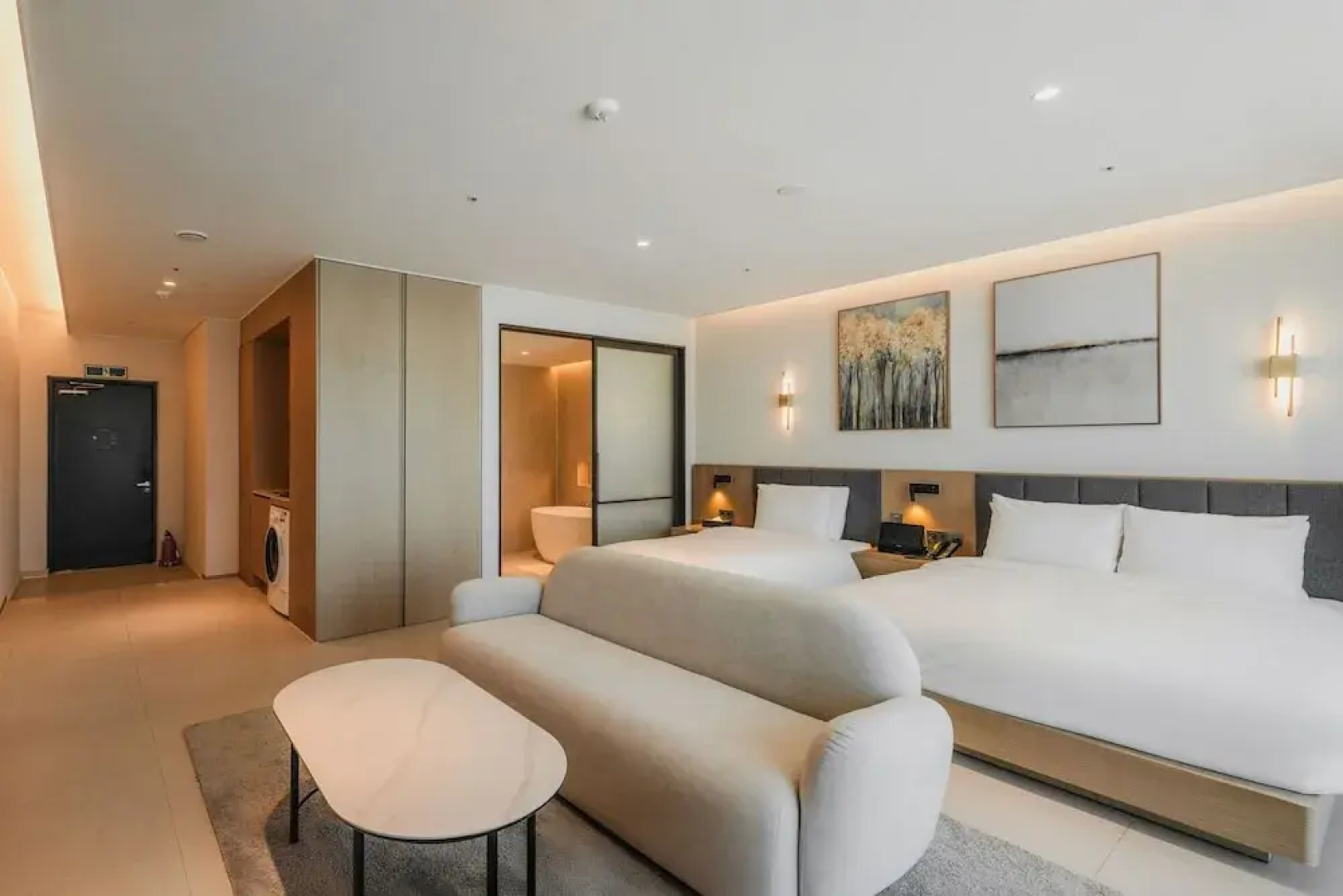 Wave M Hotel West