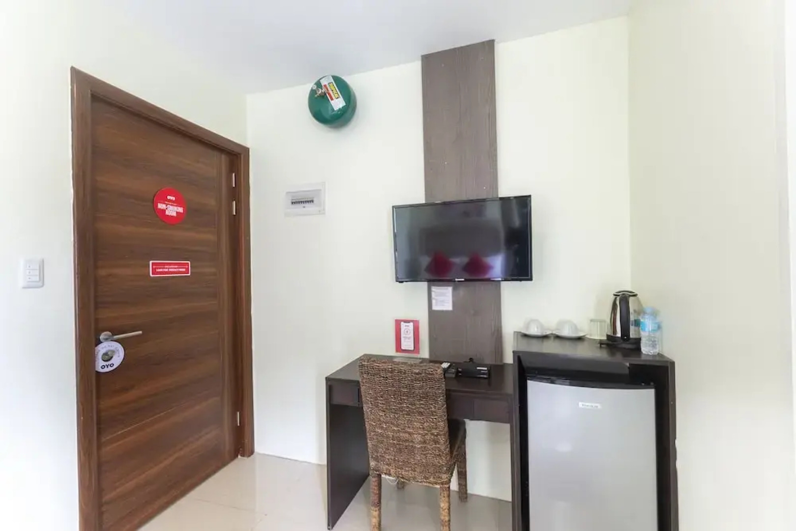 OYO 540 Verovino Suites