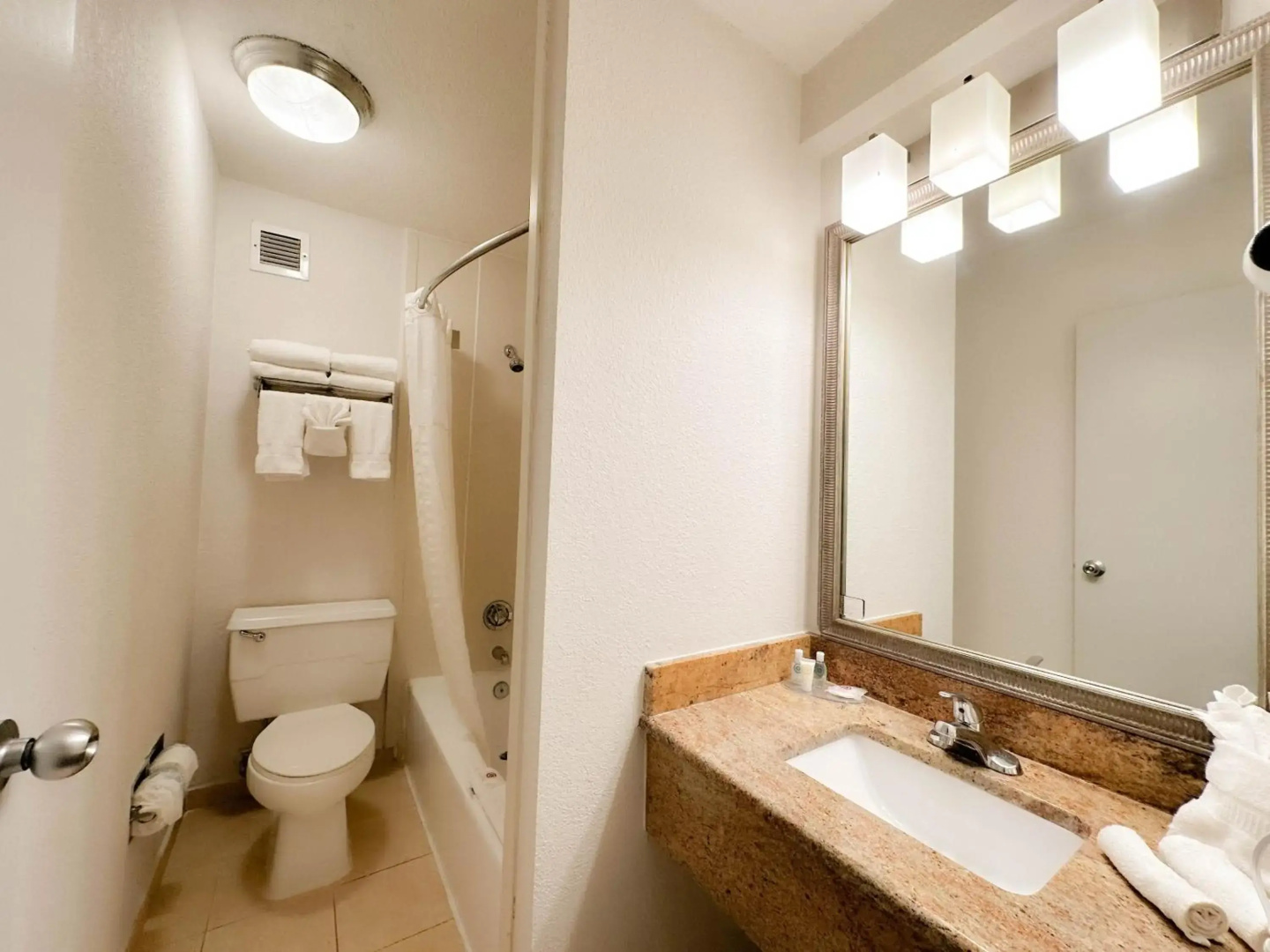 Comfort Inn & Suites Kissimmee by the Parks