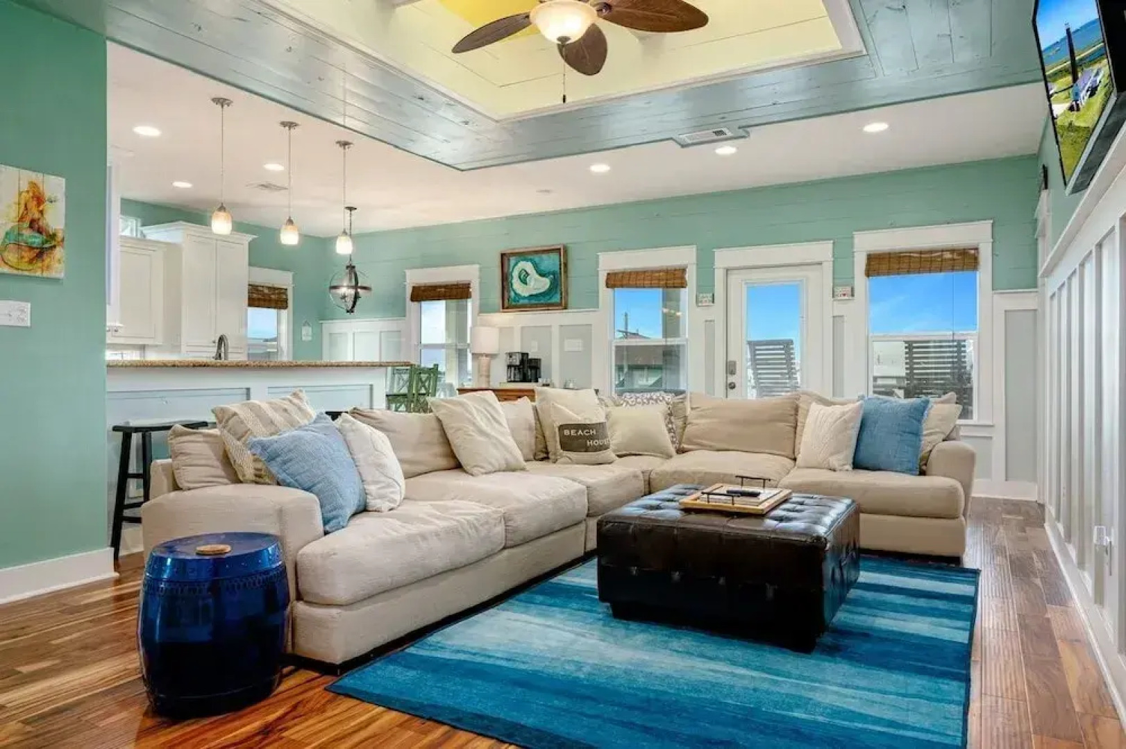 The Beach House 3 Bedroom Home by RedAwning