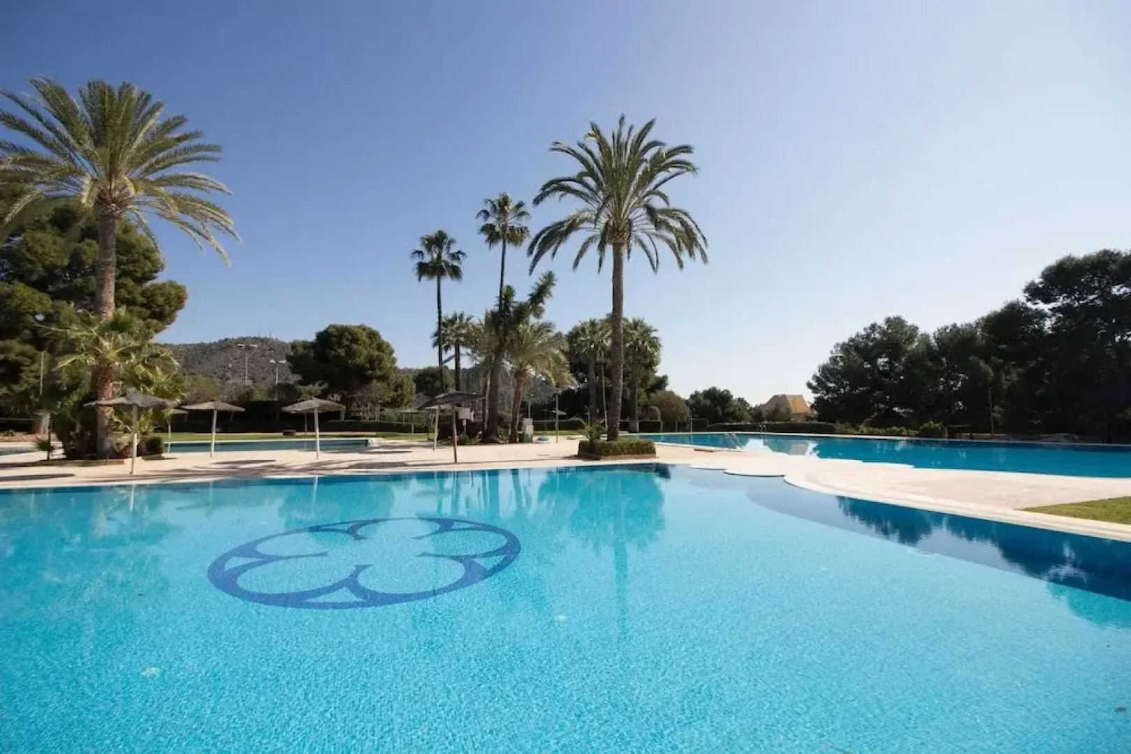 House With 4 Bedrooms in Los Monasterios, With Wonderful sea View, Poo