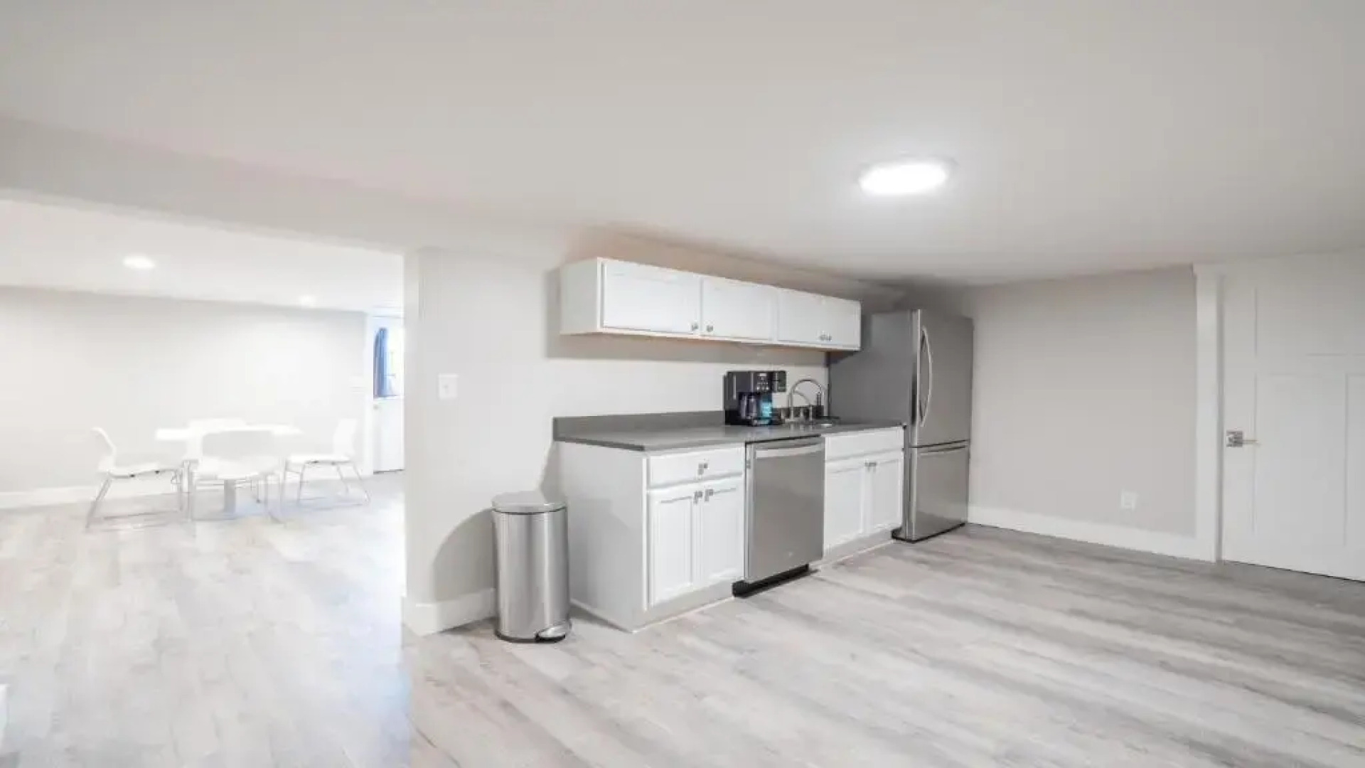 Park Place with space, 10 minutes to Ark