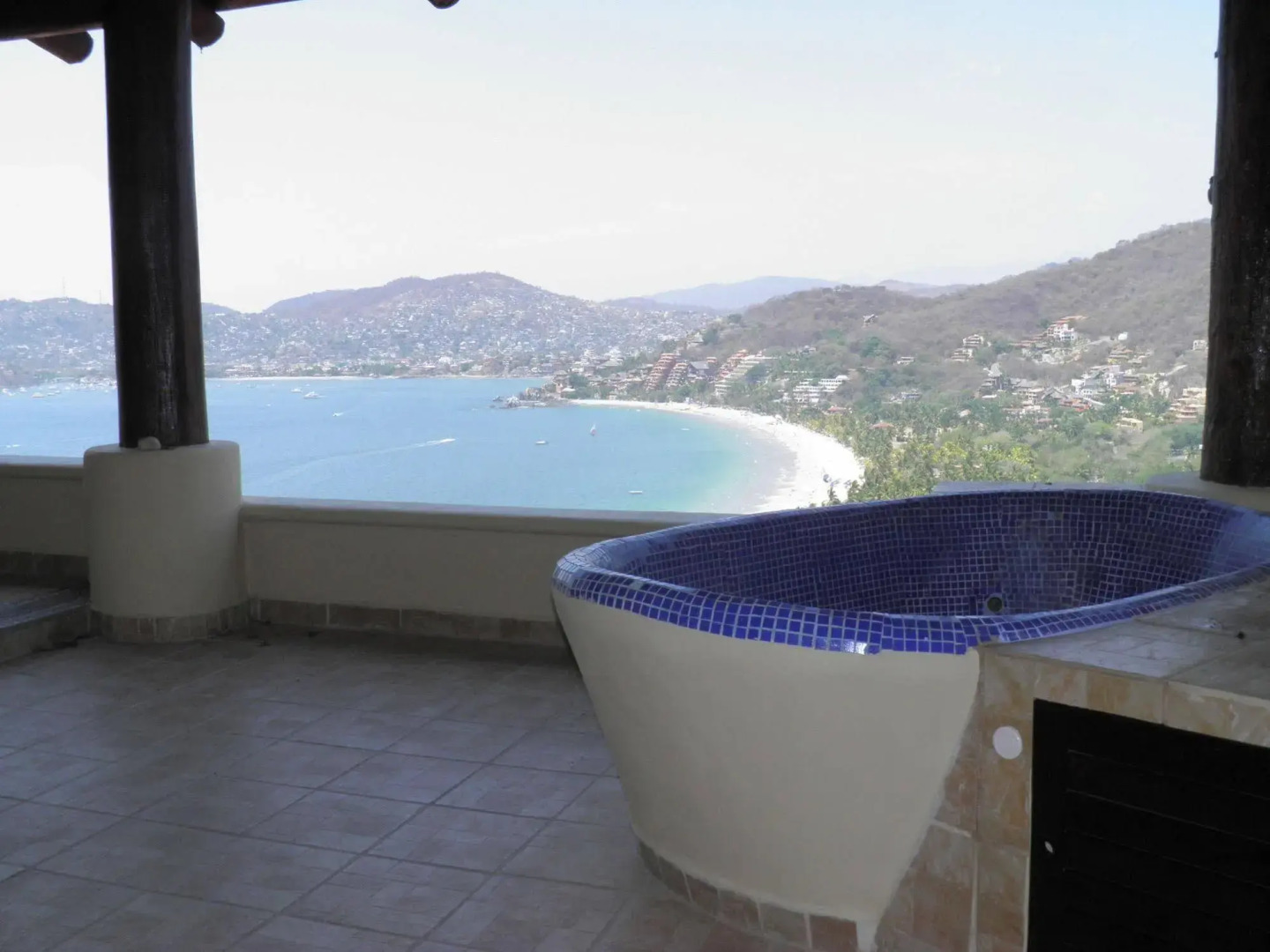 La Escollera Suites Adults Only