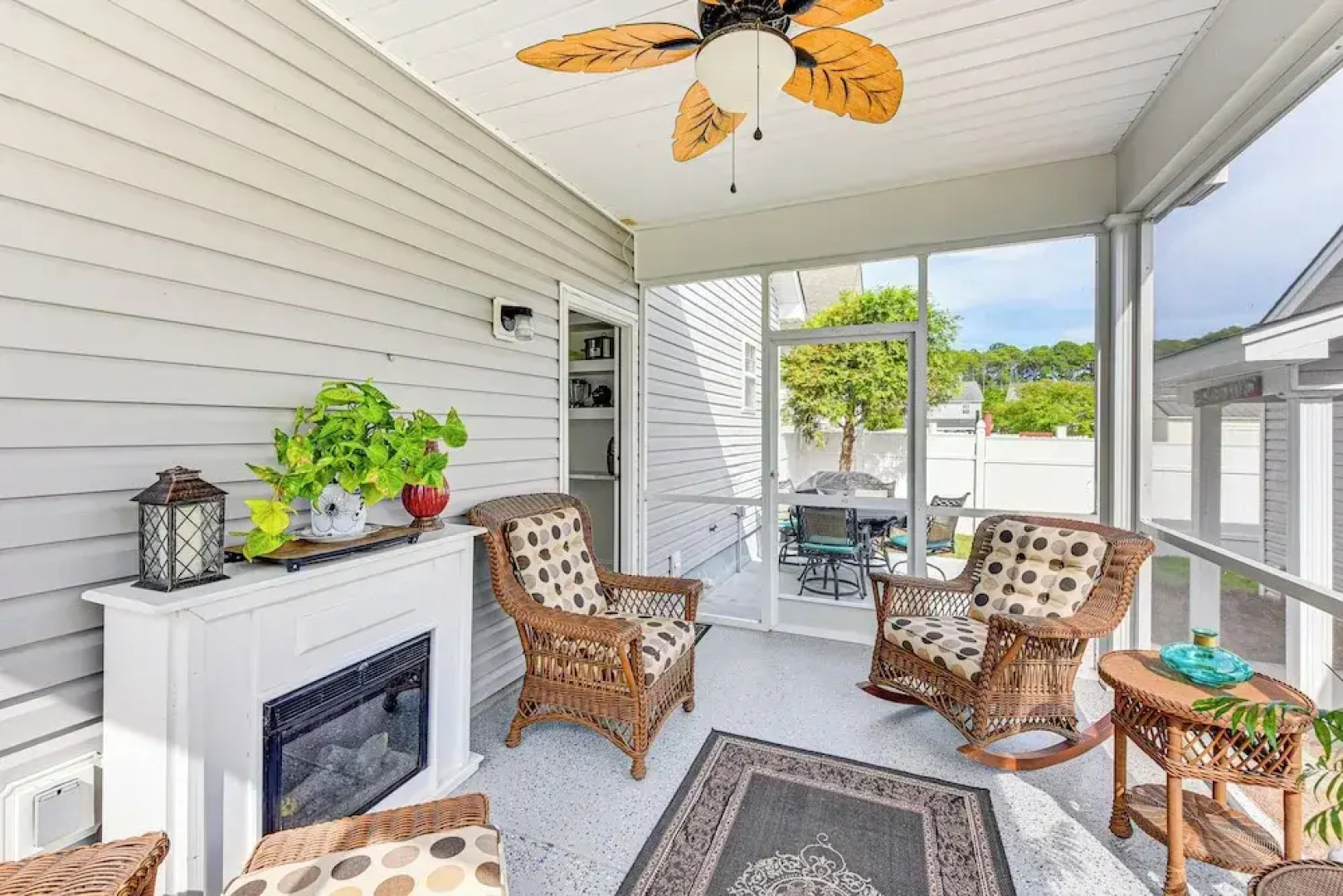 Charming Bluffton Home w/ Yard ~ 3 Mi to Beaches!