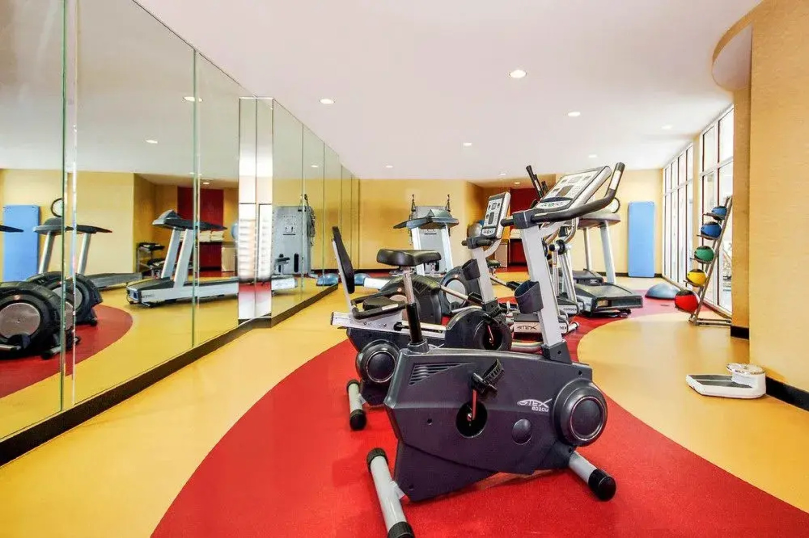 Cambria Suites Akron/Canton Airport