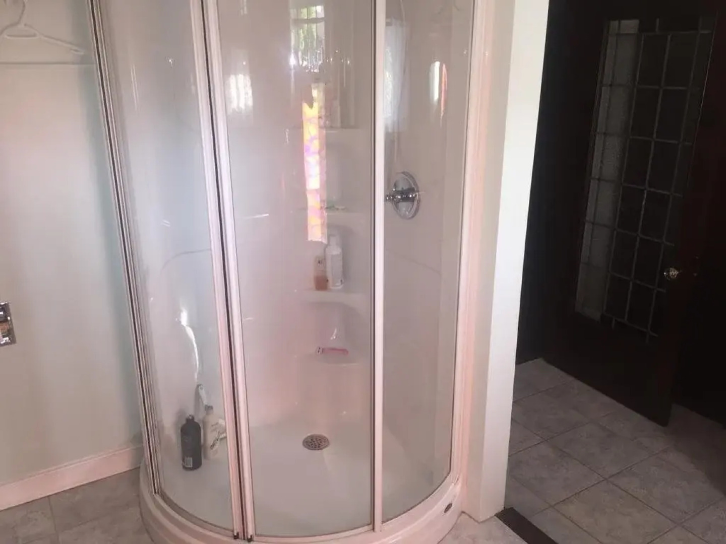 Queens Landing Guest House