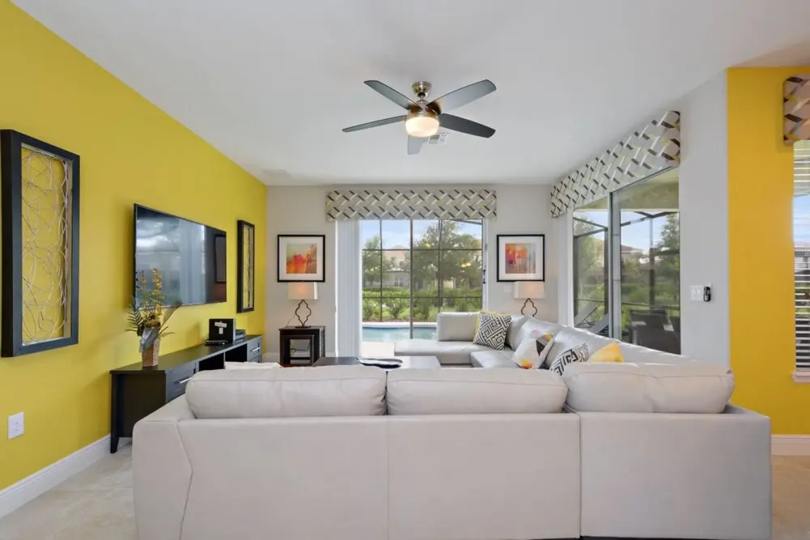 Gated Resort, Private Pool & Spa, Lots of Space!!