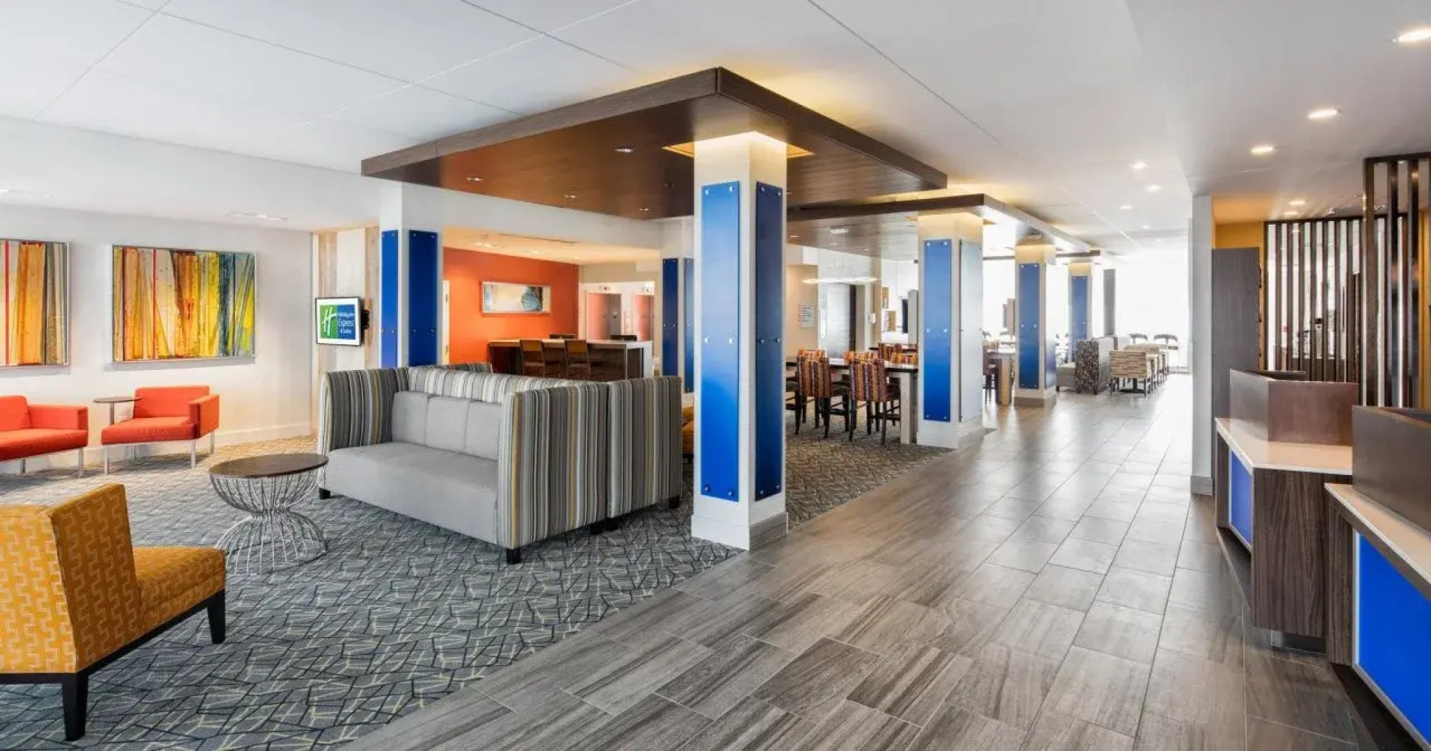 Holiday Inn Express & Suites East Peoria - Riverfront by IHG