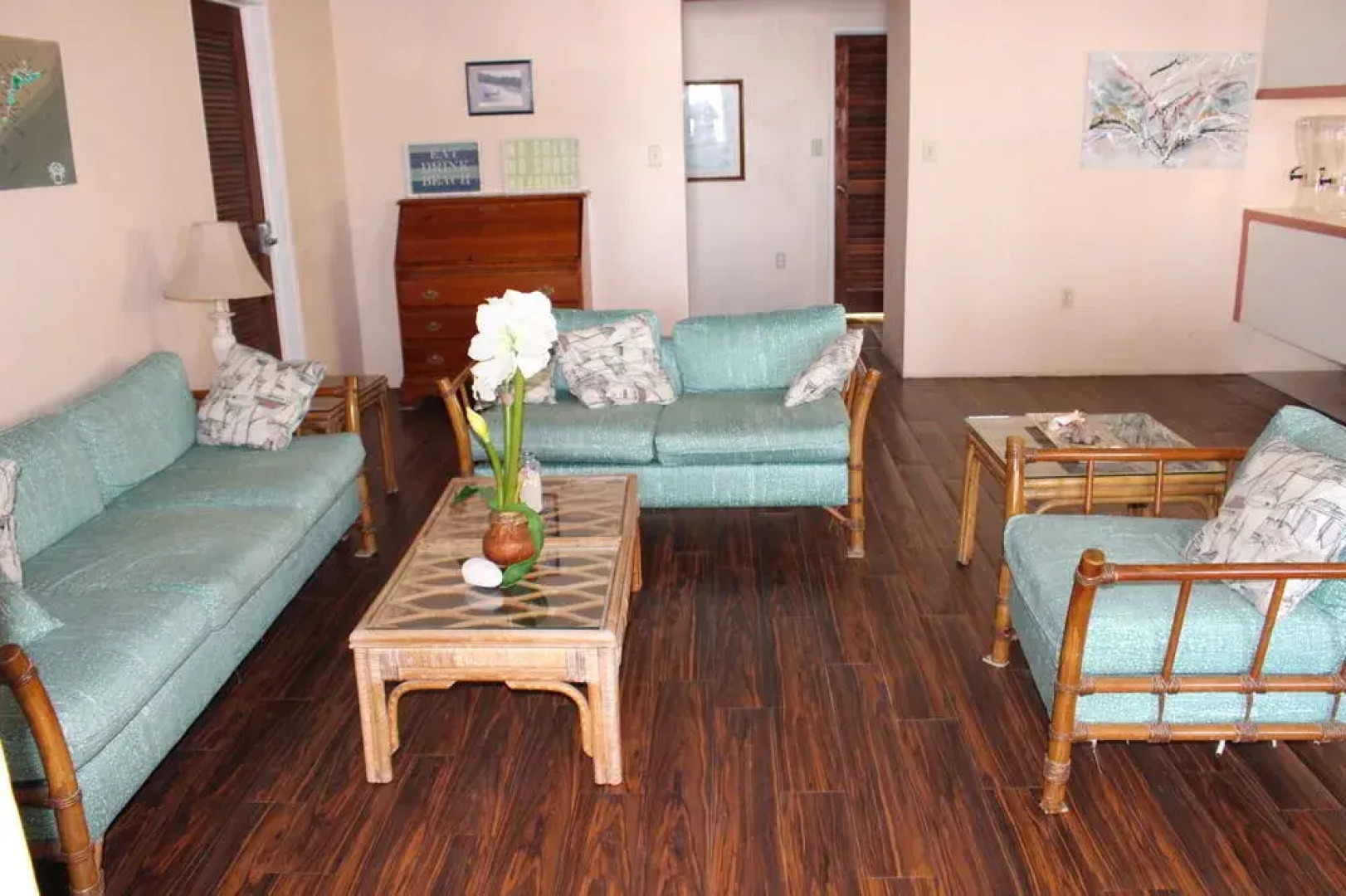 Beef Island Guest House