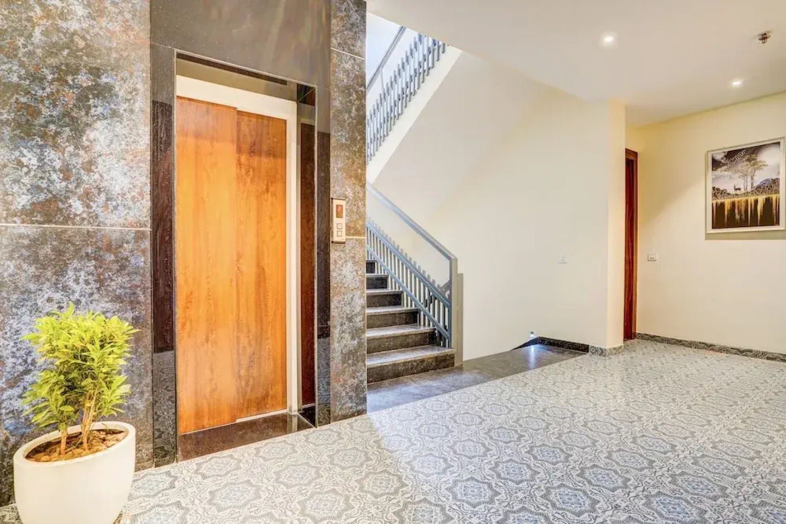 Alaya Stays Serene Woods Hotel Near Mall Road