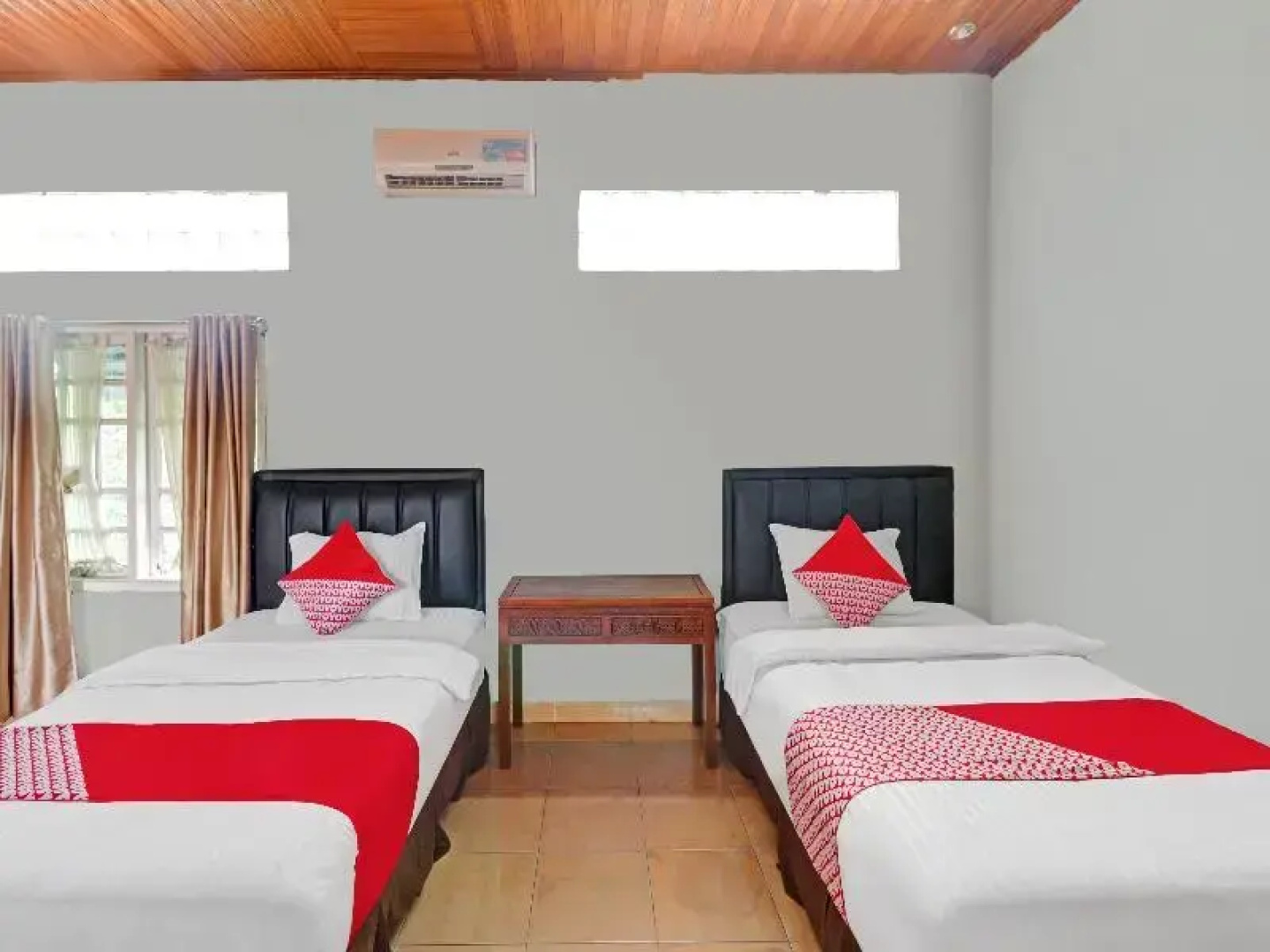 OYO 113500 Hotel R Cantika Syariah