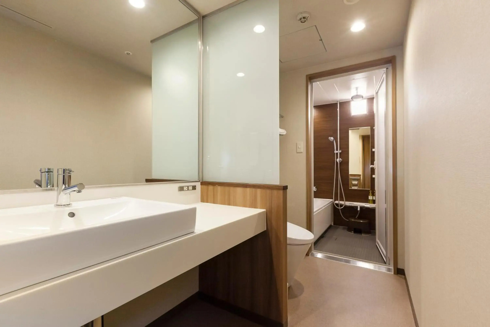 Matsuyama Tokyu REI Hotel