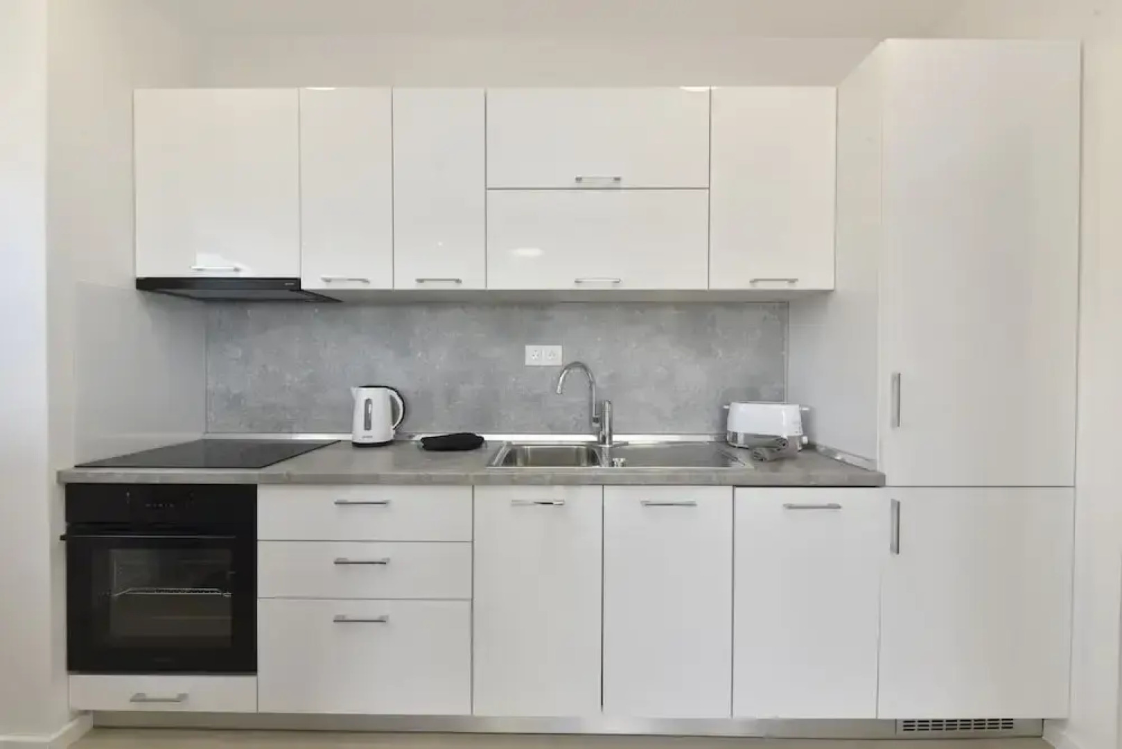 Pool Apartments & Rooms Mare