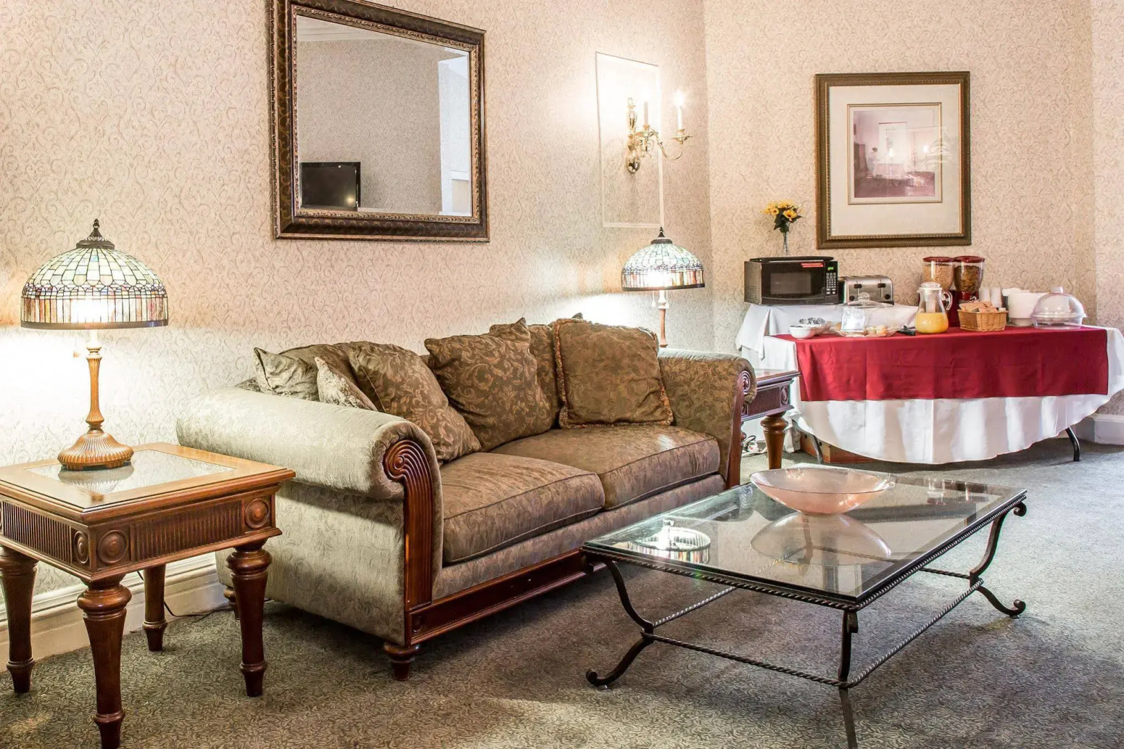 The Carriage House Inn Newport