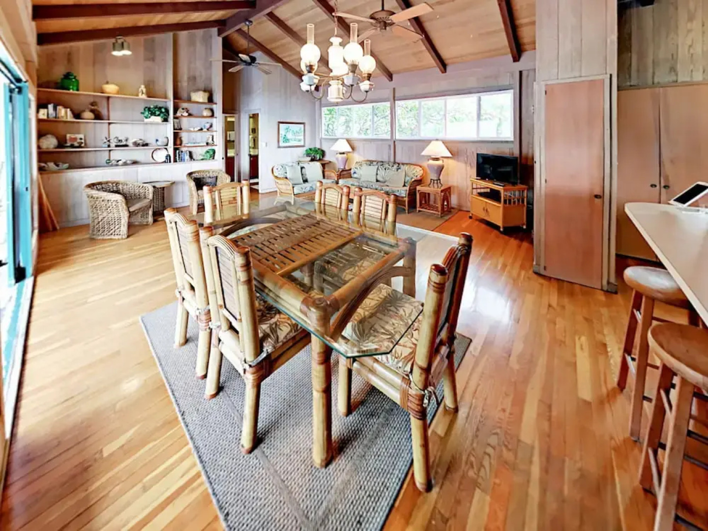 82-6017 Manini Beach Rd Home 3 Bedrooms 2 Bathrooms Home