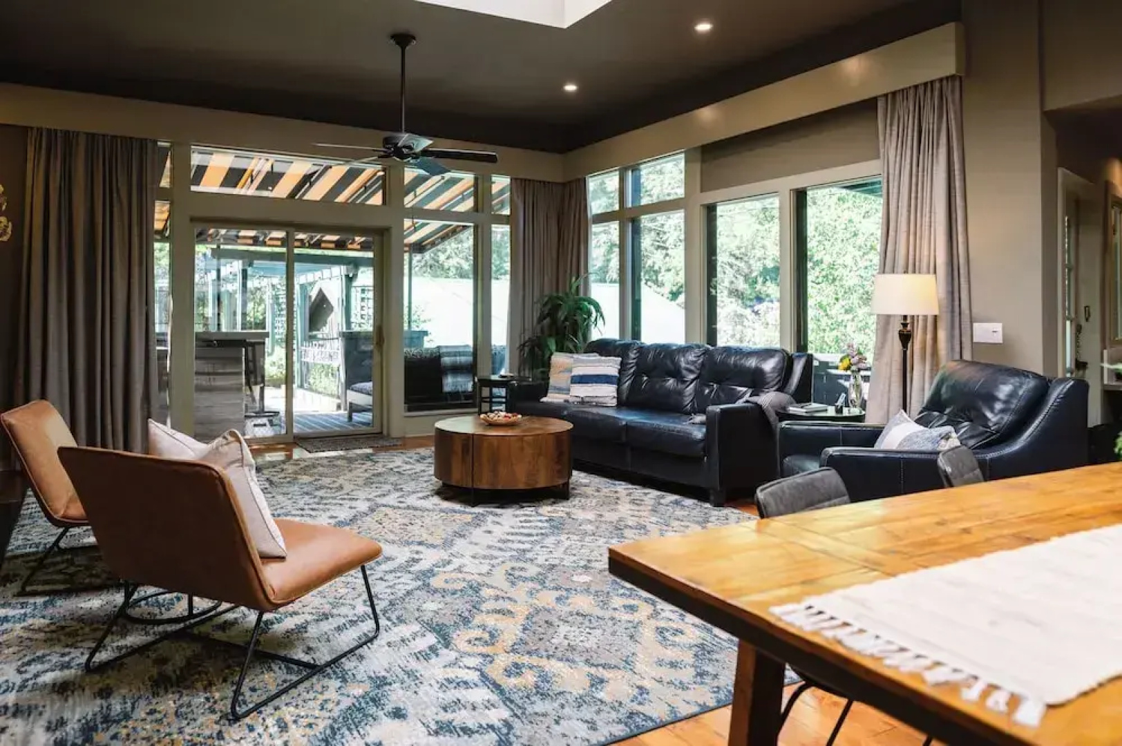 Highland Haven Creekside Inn
