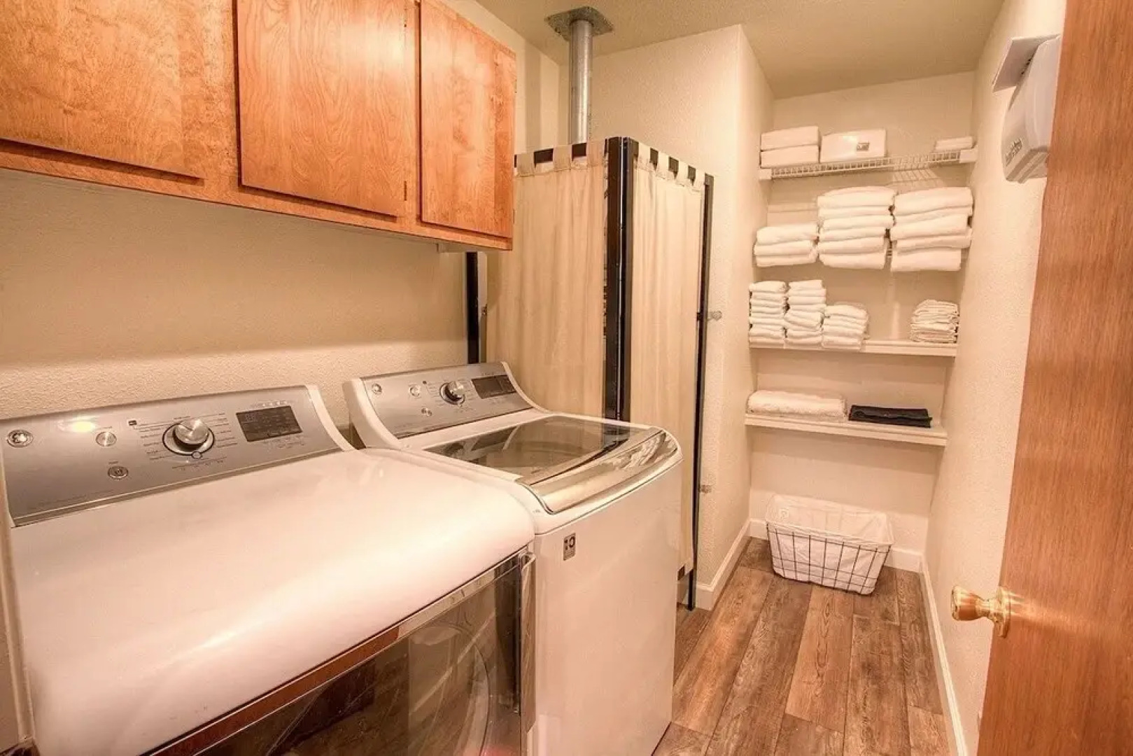 Nvh0823 - Sadies Hustle 3 Bedroom Home