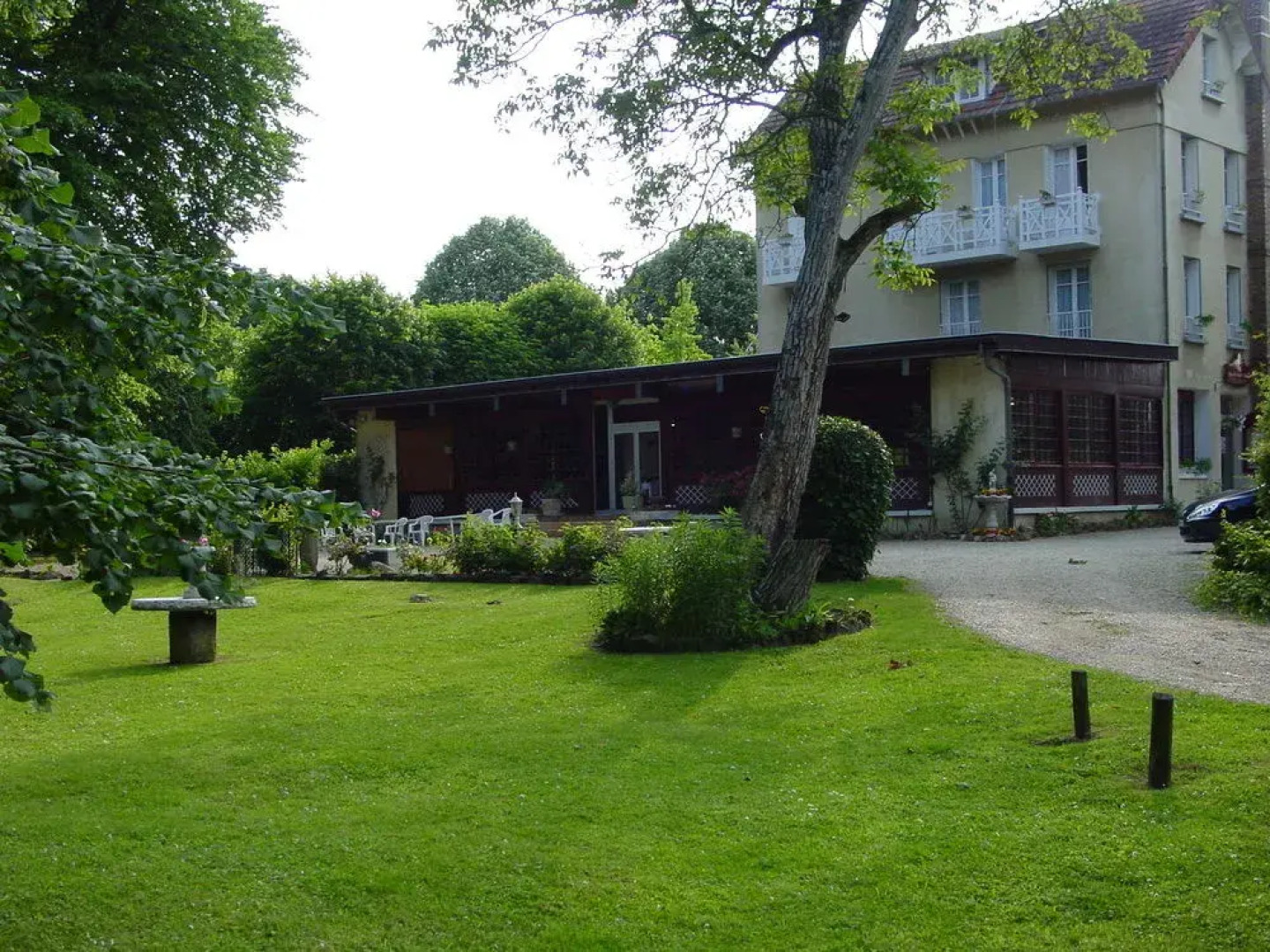 Budget Inn Barbizon - Fontainebleau