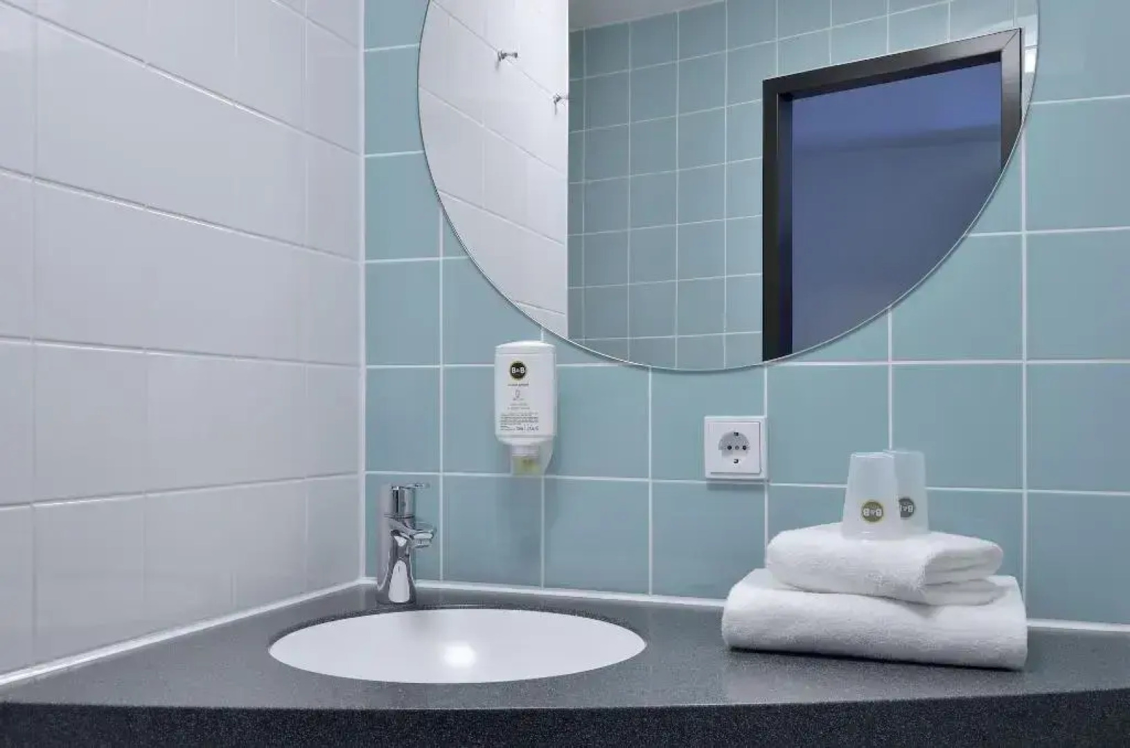 B&B Hotel Erlangen-Süd