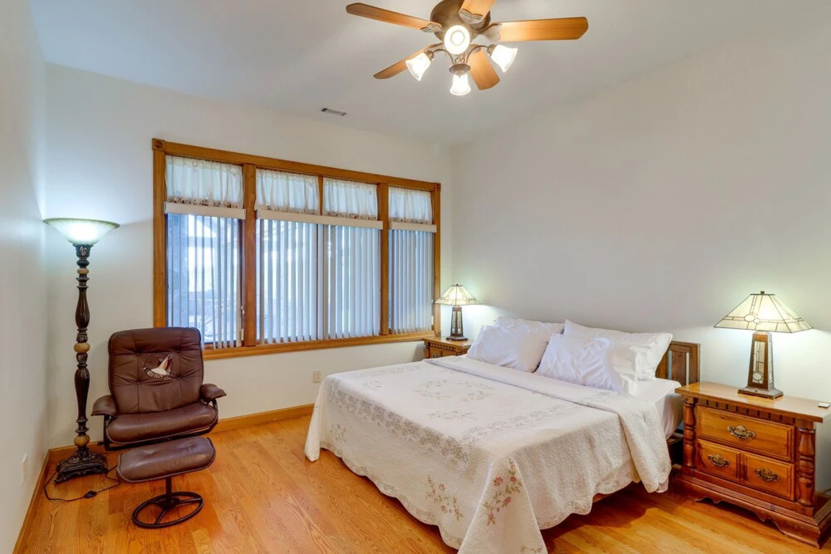 Mtn-view Shirley Pool House: Pets Welcome!