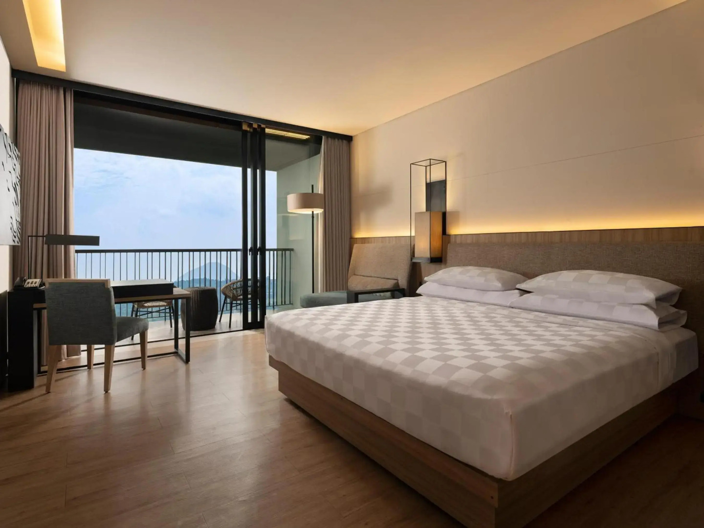 Royal Tulip Gunung Geulis Resort and Golf