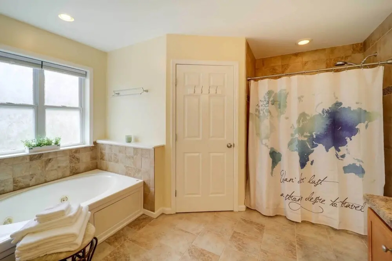 Deck, Grill & Fire Pit: Sugar Mountain Retreat!