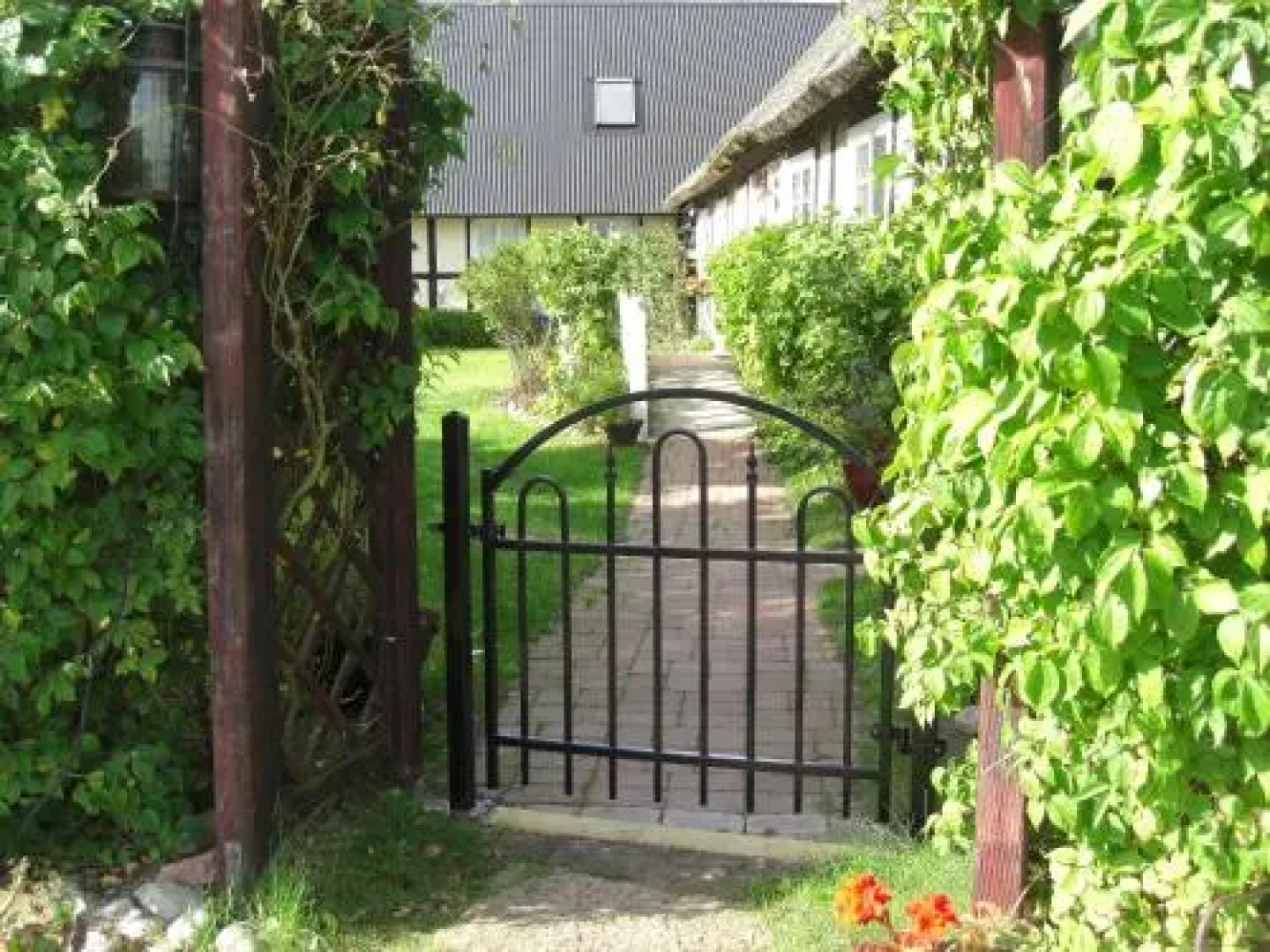 Ängshyddan Gårdshotell & B&B