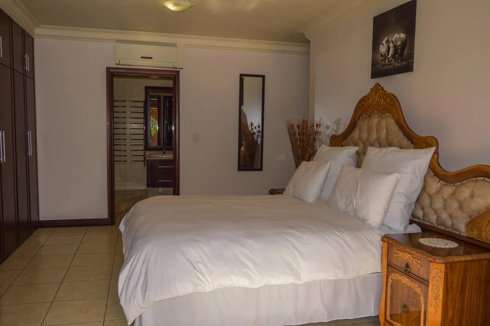 Emangunini Guest house