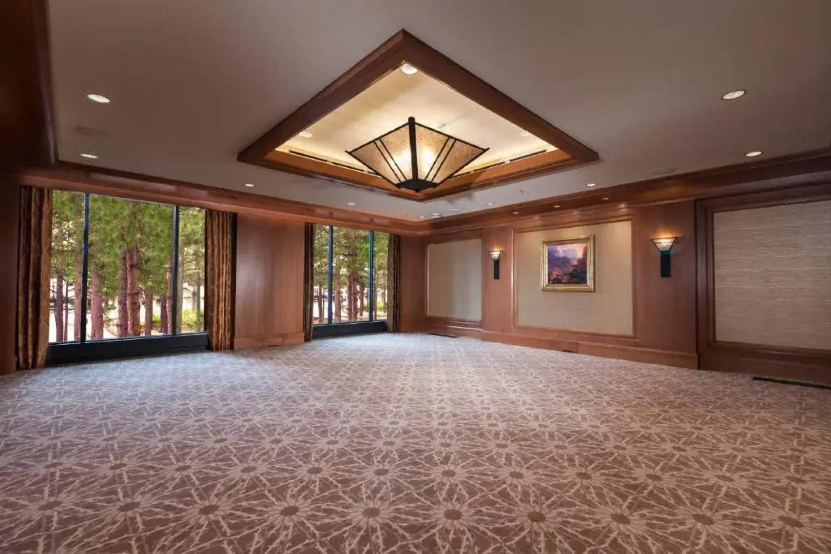 Little America Flagstaff