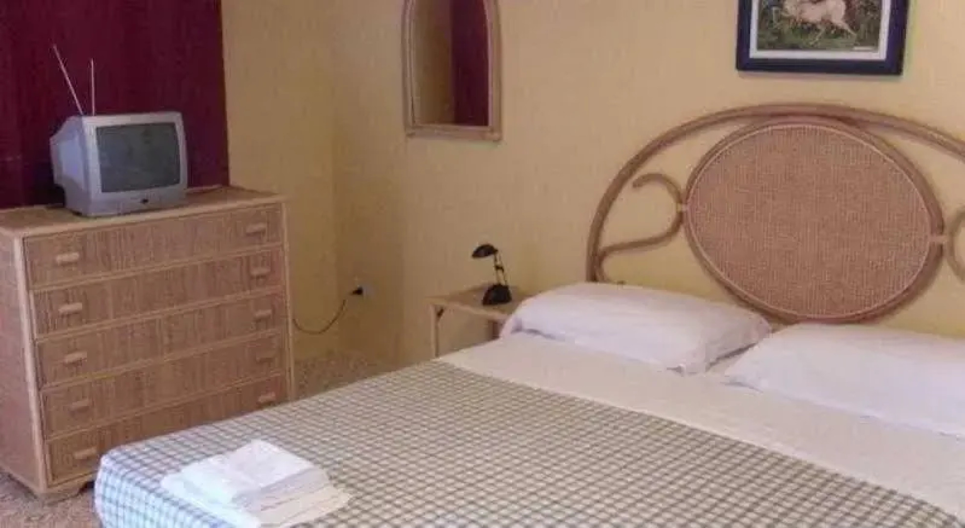 Cirucco Bay Hotel & Camping