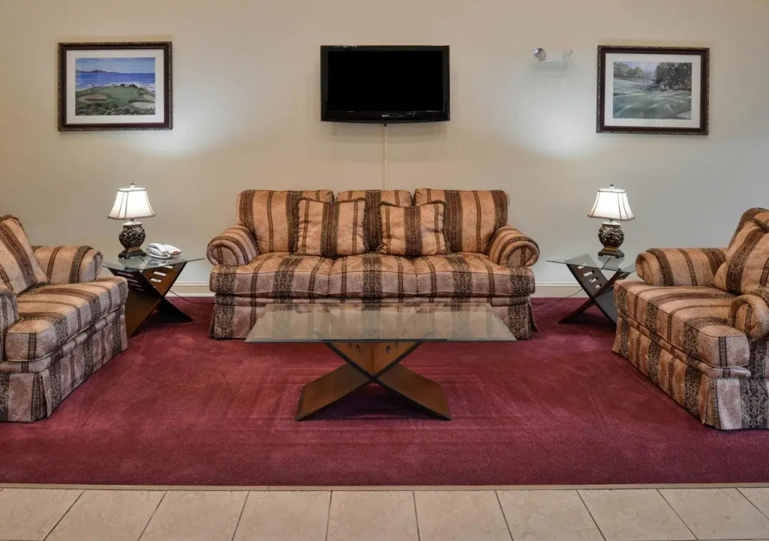 Star City Inn & Suites