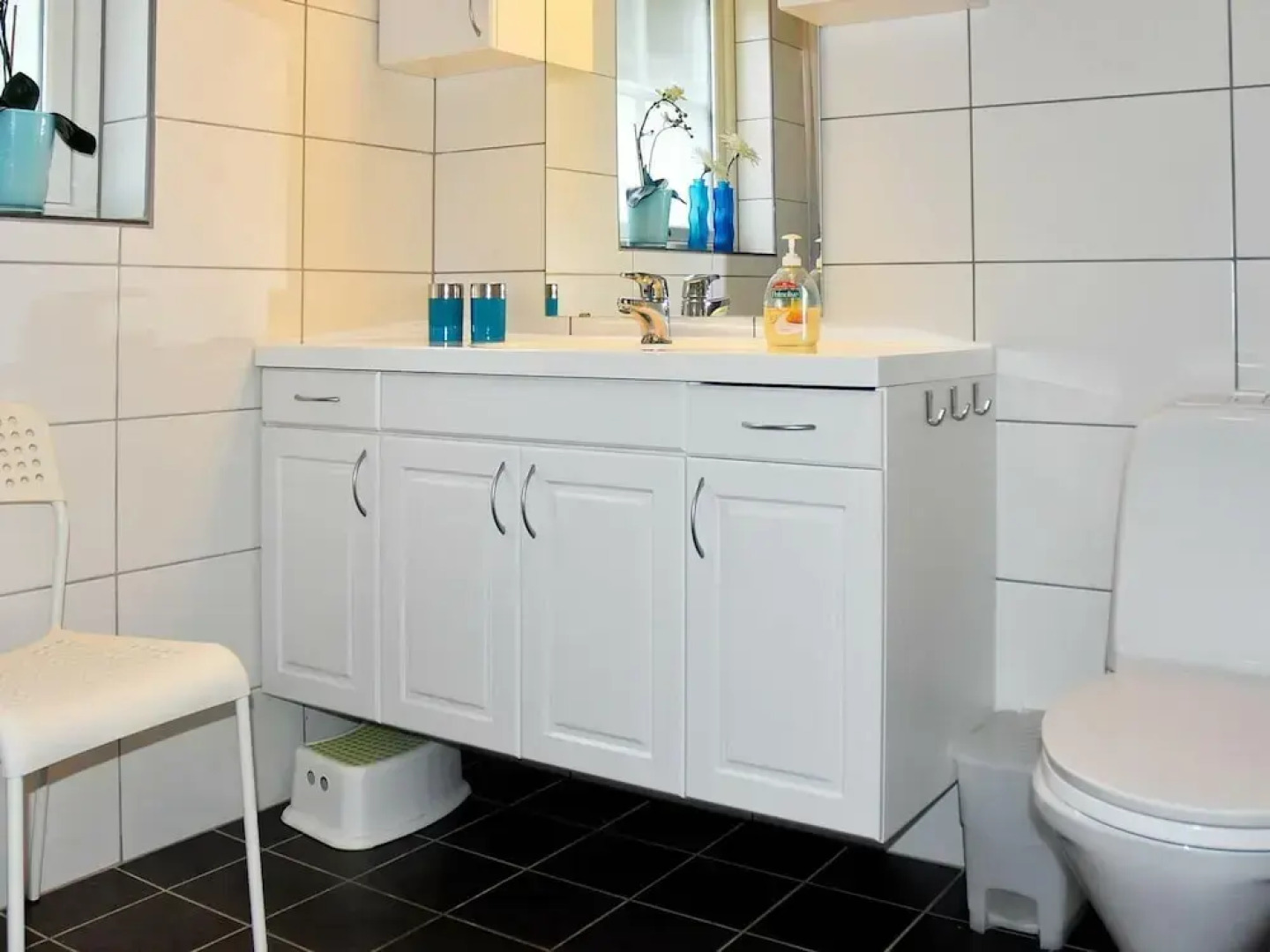 Seaside Serenity in Leirvik-by Traum