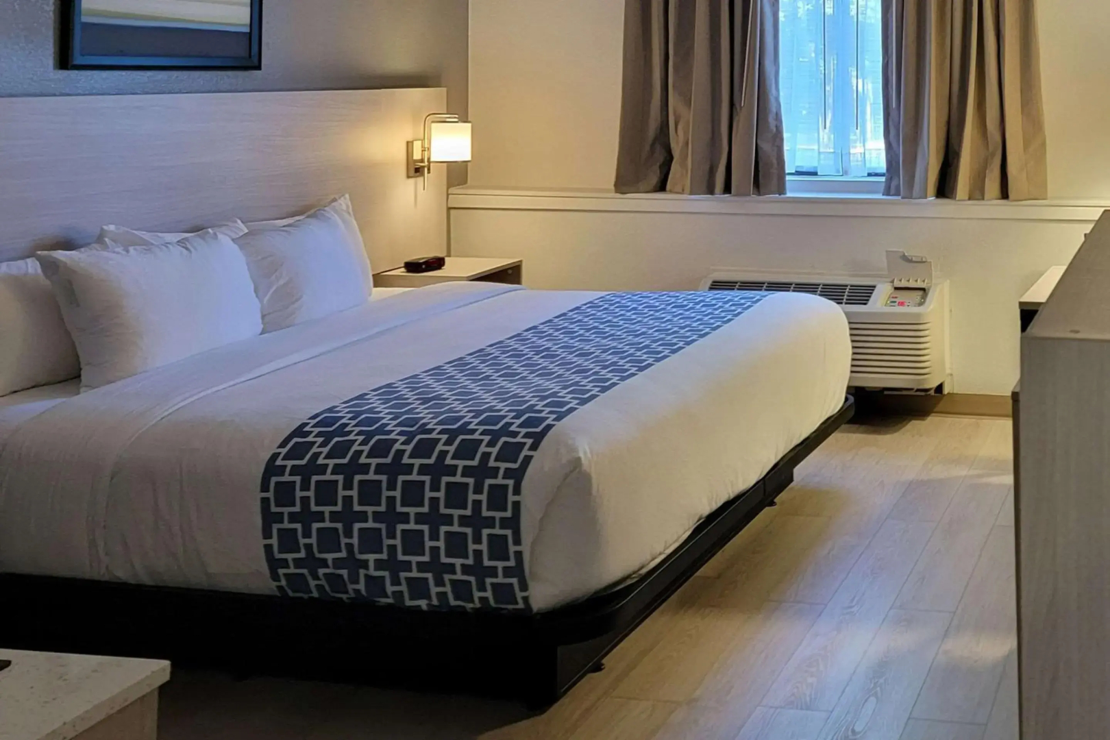 Clarion Inn & Suites and Convention Center