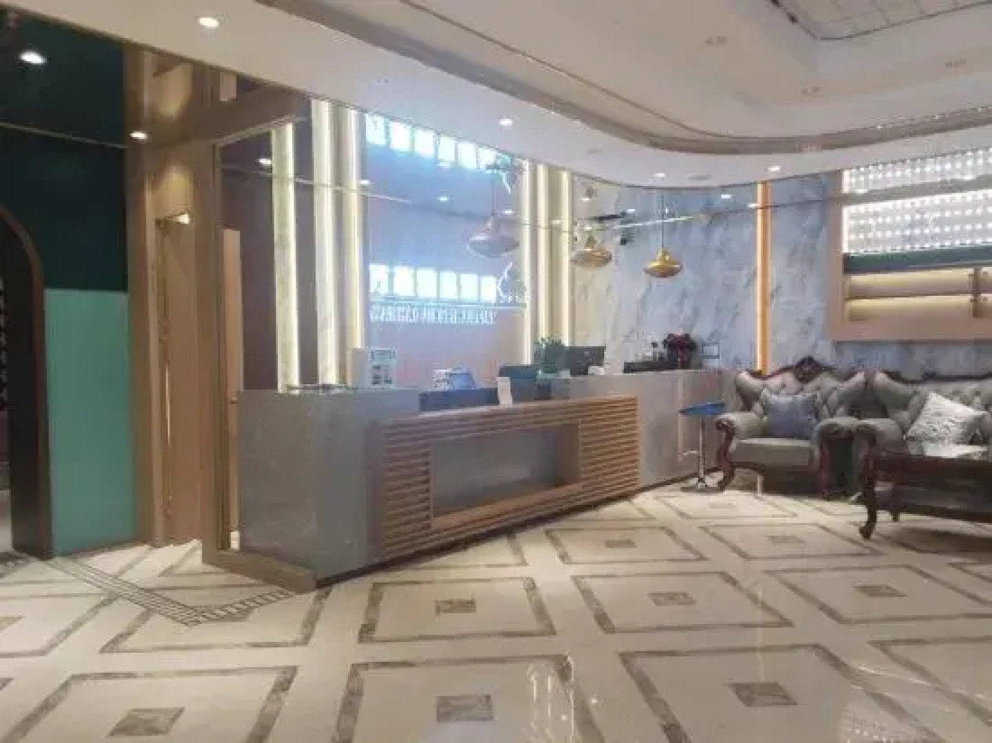 Qemu Marriott Express Hotel