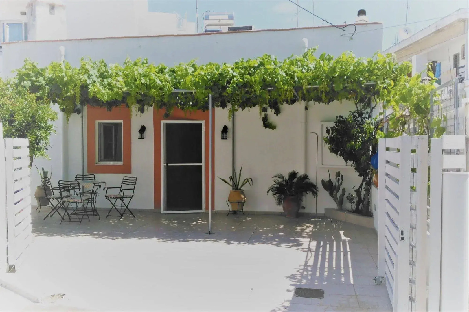 Kamariko Traditional House