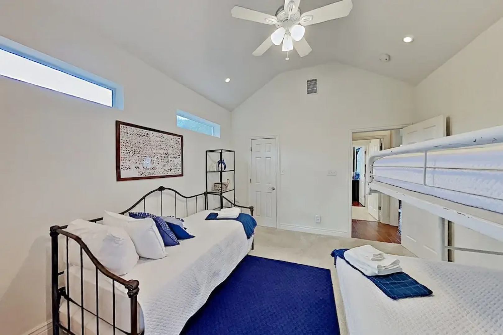 4BR 3BA Spicewood House with Impressive Views by RedAwning