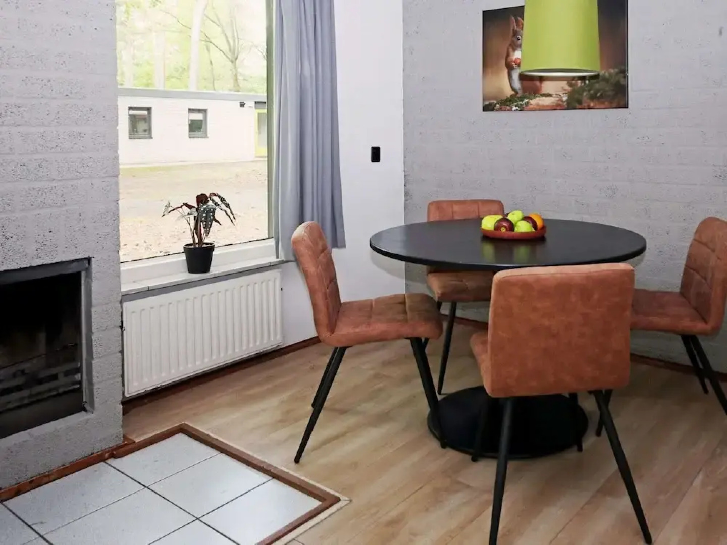 Bungalow With a Tree House box bed on Veluwe