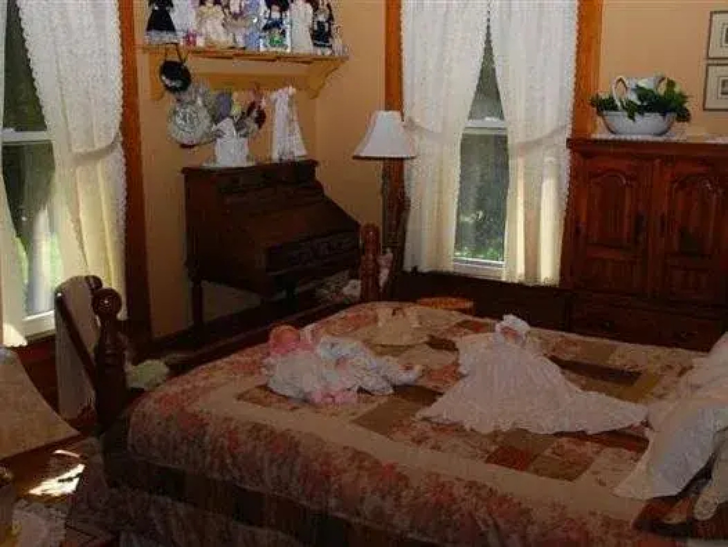 The Country Doll House B&B