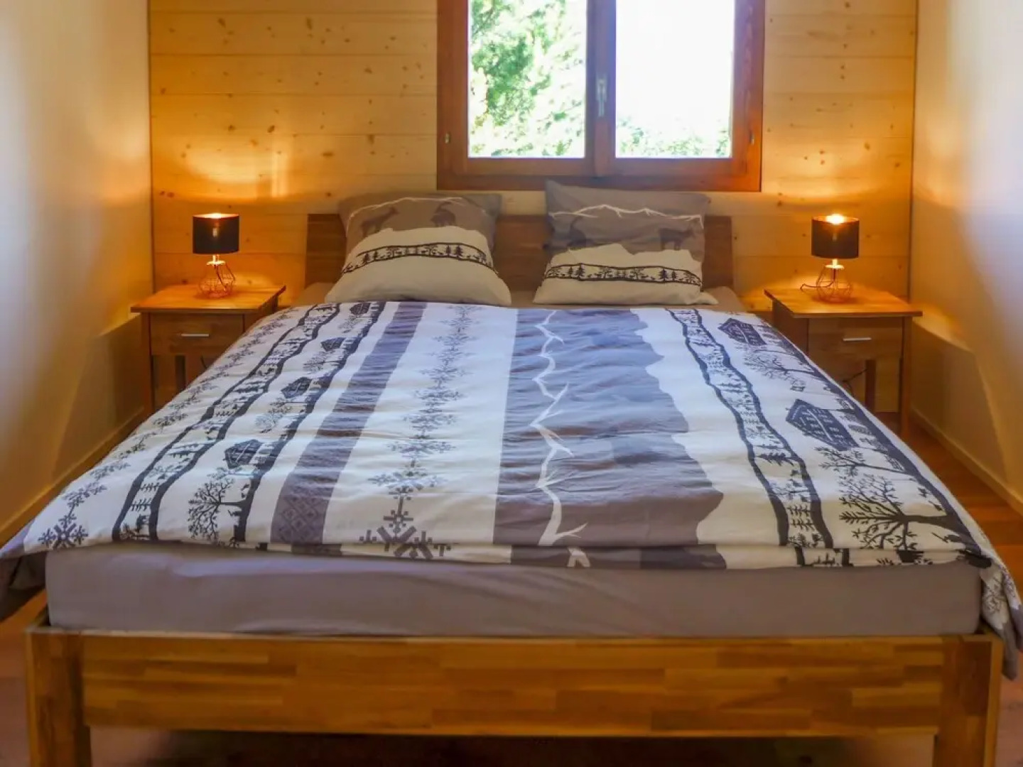 Chalet Les An Mones Chalais