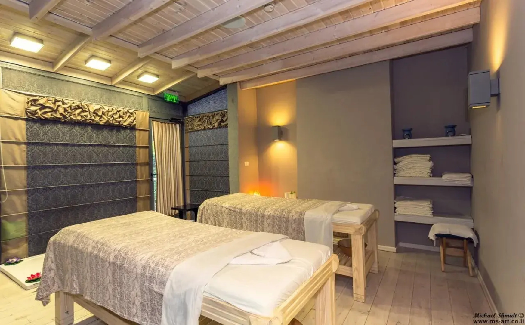 Etnachta Kibbutz Afik