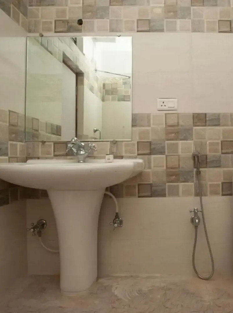 Hotel Eastern Star by OYO Rooms