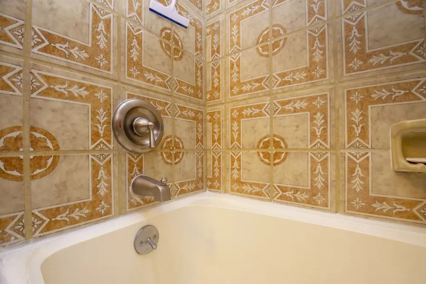 Meadow Ridge Court 27 Unit 6 2 Bedroom Condo by Redawning