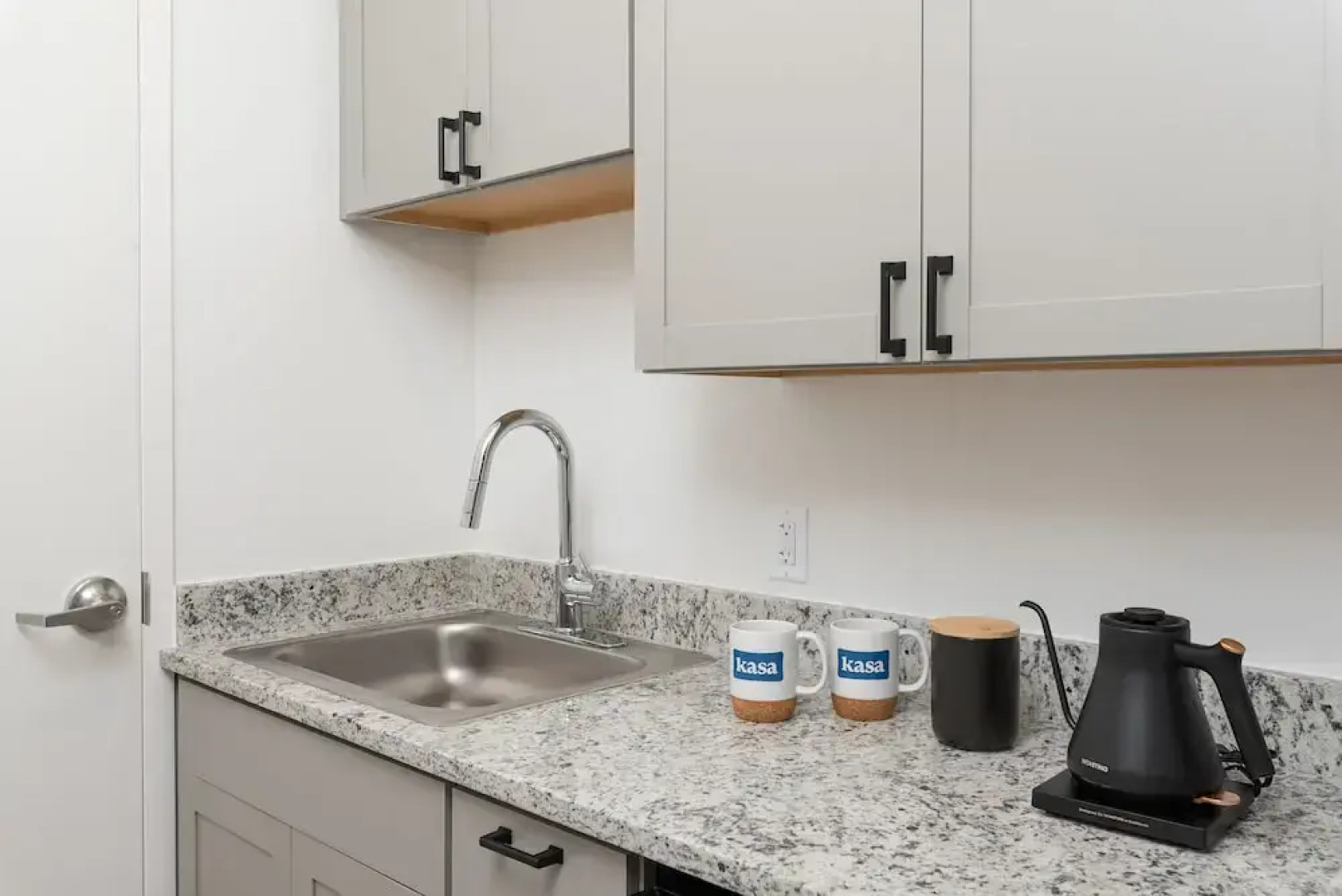 Boardwalk Hotel on Lake Anna by Kasa